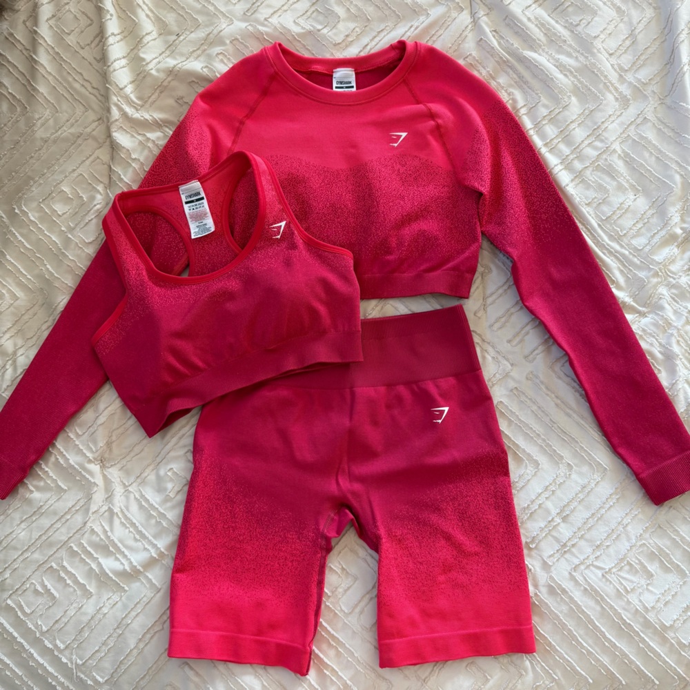 Gymshark Red Ombre Seamless Biker Short 3-Piece Set